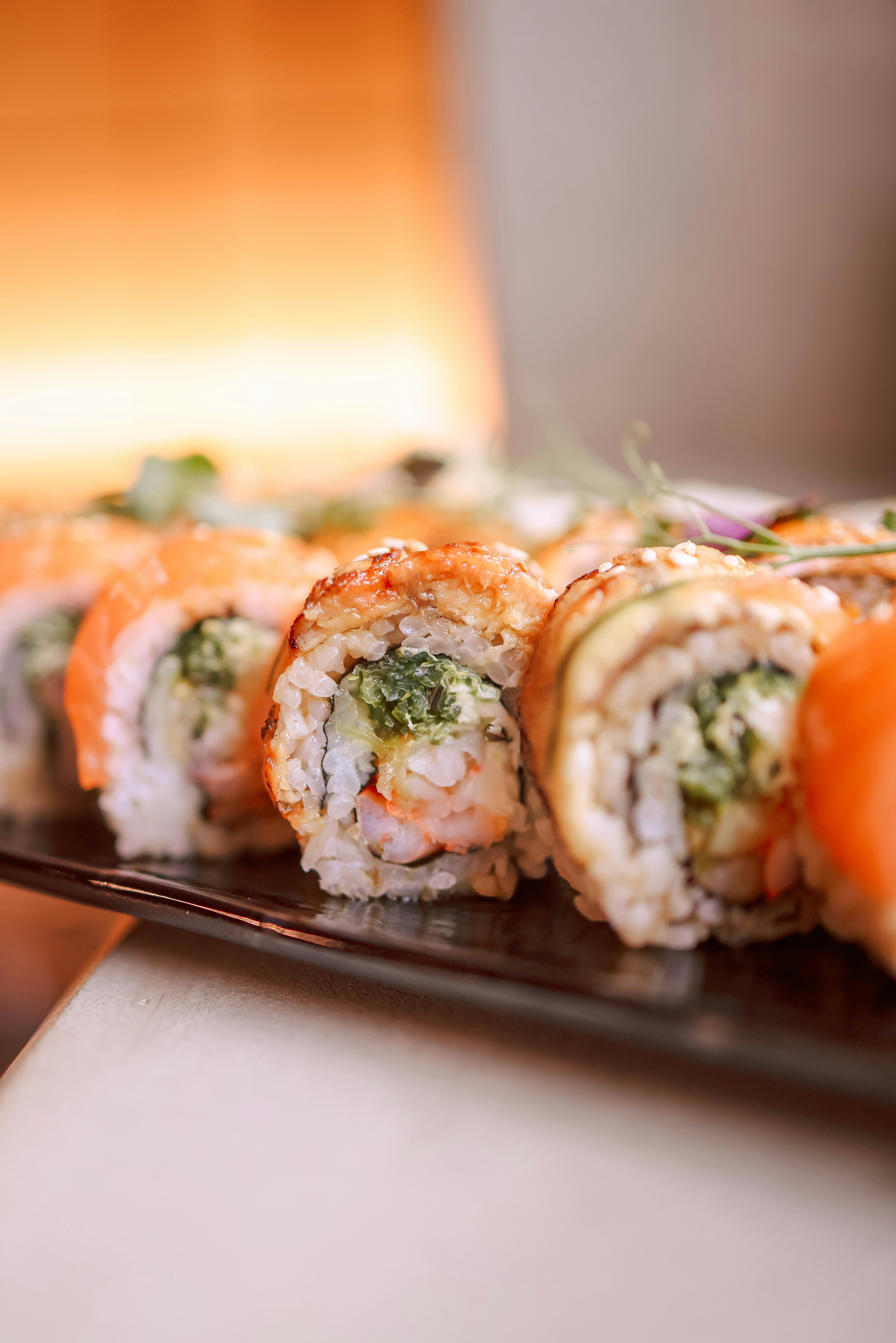 Салат с рукколой и томатом черри